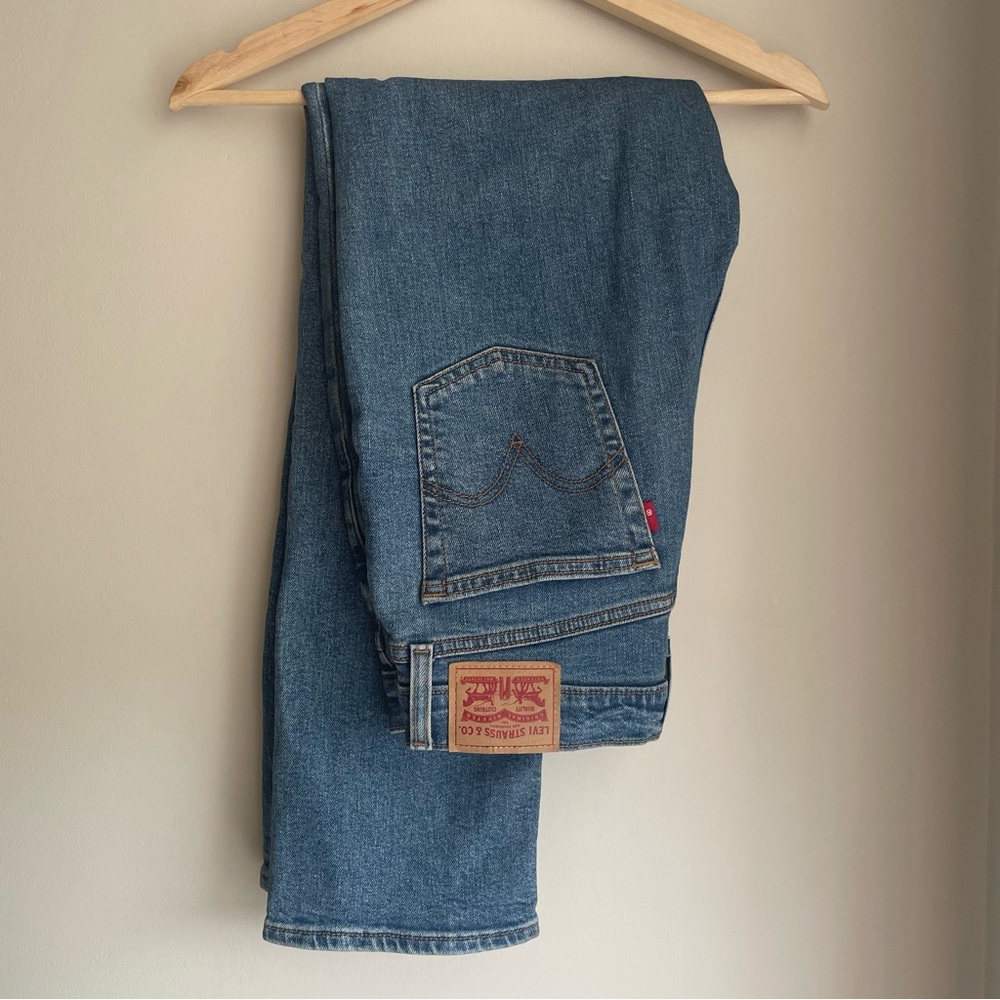LEVI’S WEDGIE STRAIGHT Jeans size 28 blue denim levis classic
